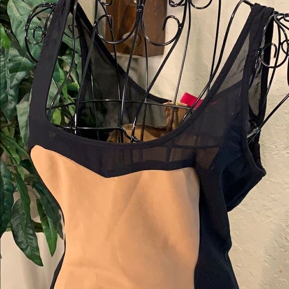 Forever 21 Black and Tan Cocktail dress, zipper back, size M - Picture 3 of 6